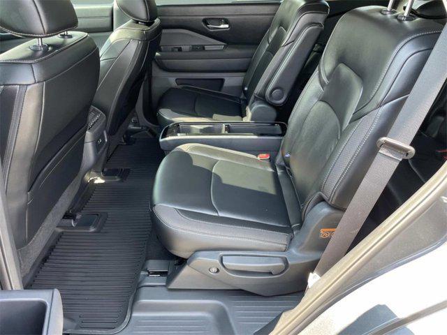 new 2025 Nissan Pathfinder car, priced at $41,988