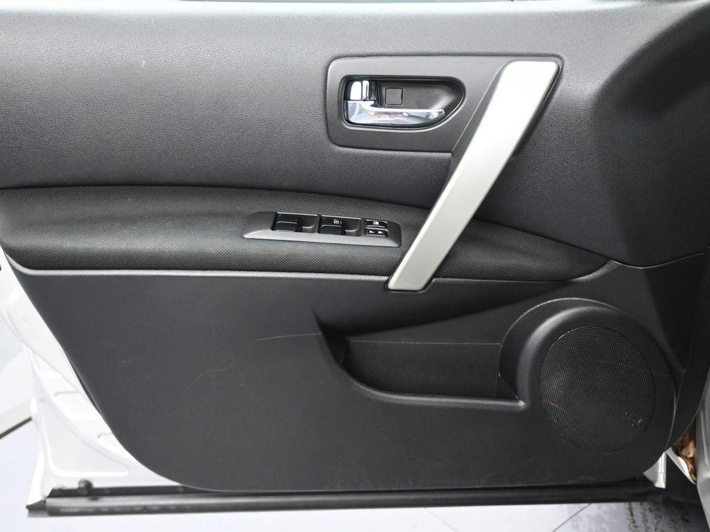 used 2013 Nissan Rogue car, priced at $8,598