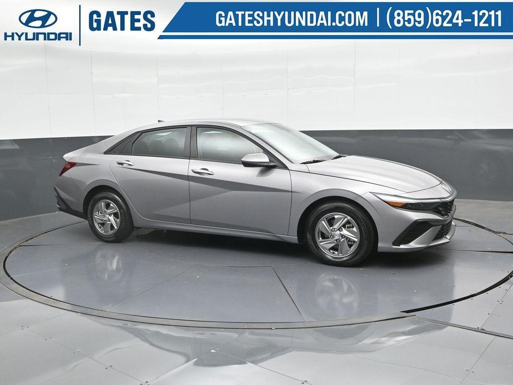 new 2025 Hyundai Elantra car, priced at $21,698