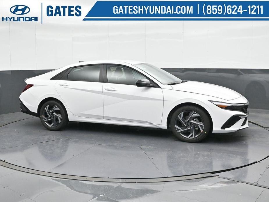 new 2025 Hyundai Elantra car, priced at $22,998