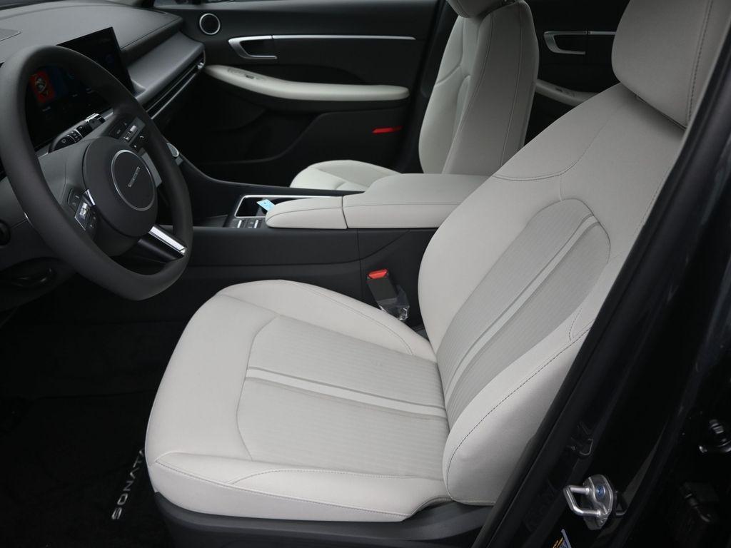 new 2025 Hyundai Sonata car, priced at $28,528