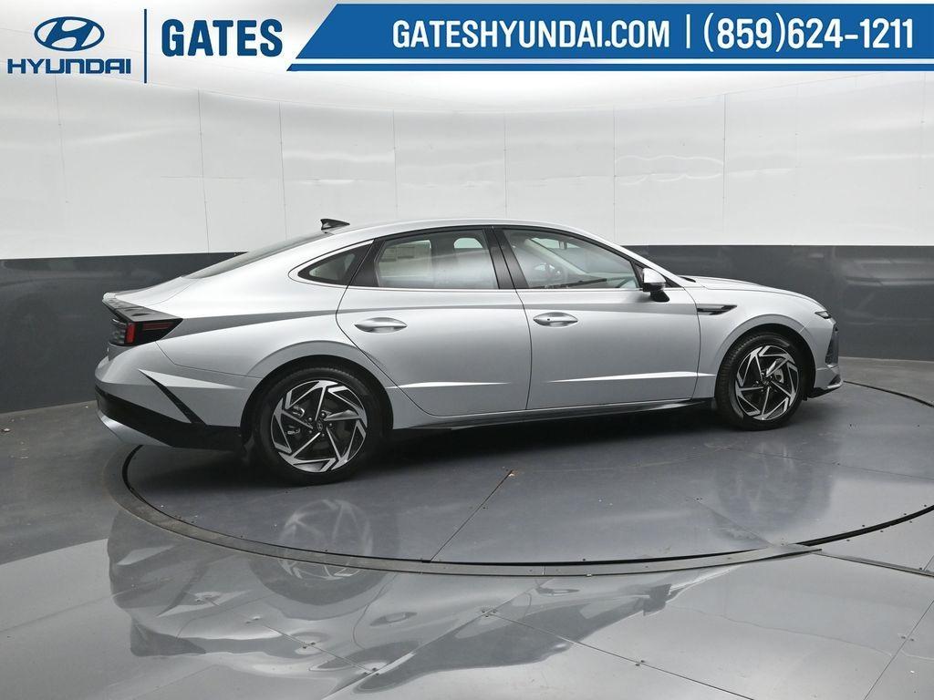 new 2026 Hyundai Sonata car, priced at $28,998
