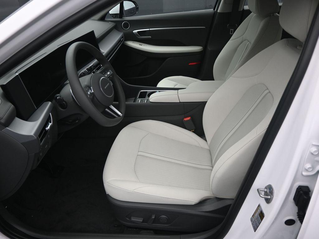 new 2025 Hyundai Sonata car, priced at $28,998