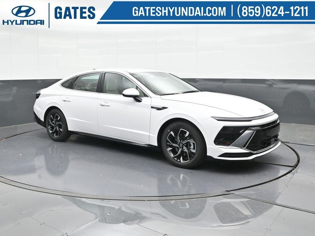 new 2025 Hyundai Sonata car, priced at $28,998