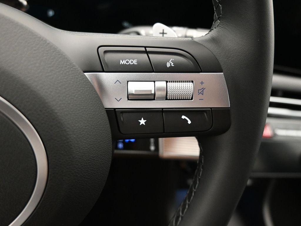 new 2025 Hyundai TUCSON Hybrid car, priced at $34,798