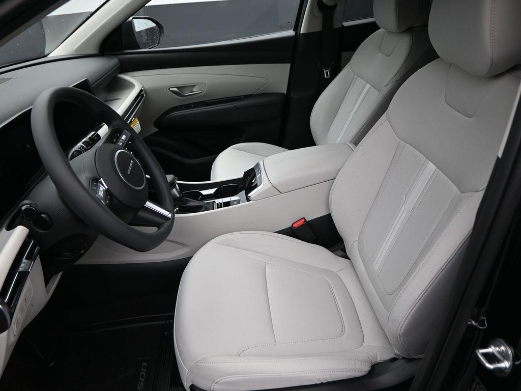 new 2025 Hyundai Tucson car, priced at $30,998