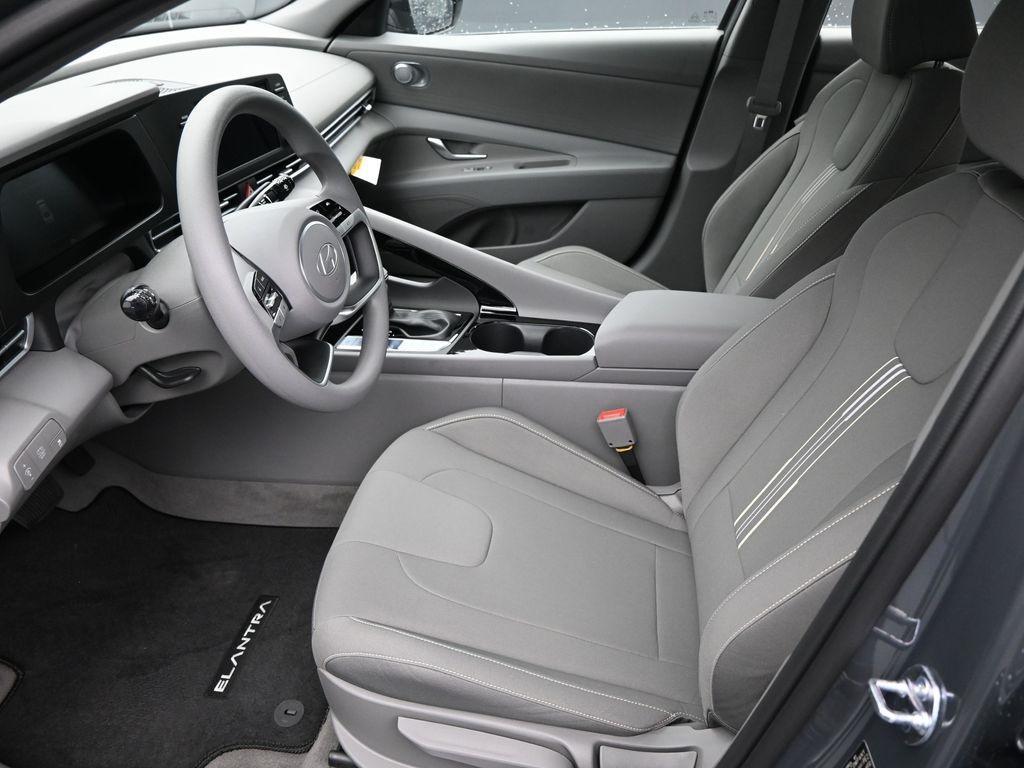 new 2025 Hyundai Elantra HEV car, priced at $24,548