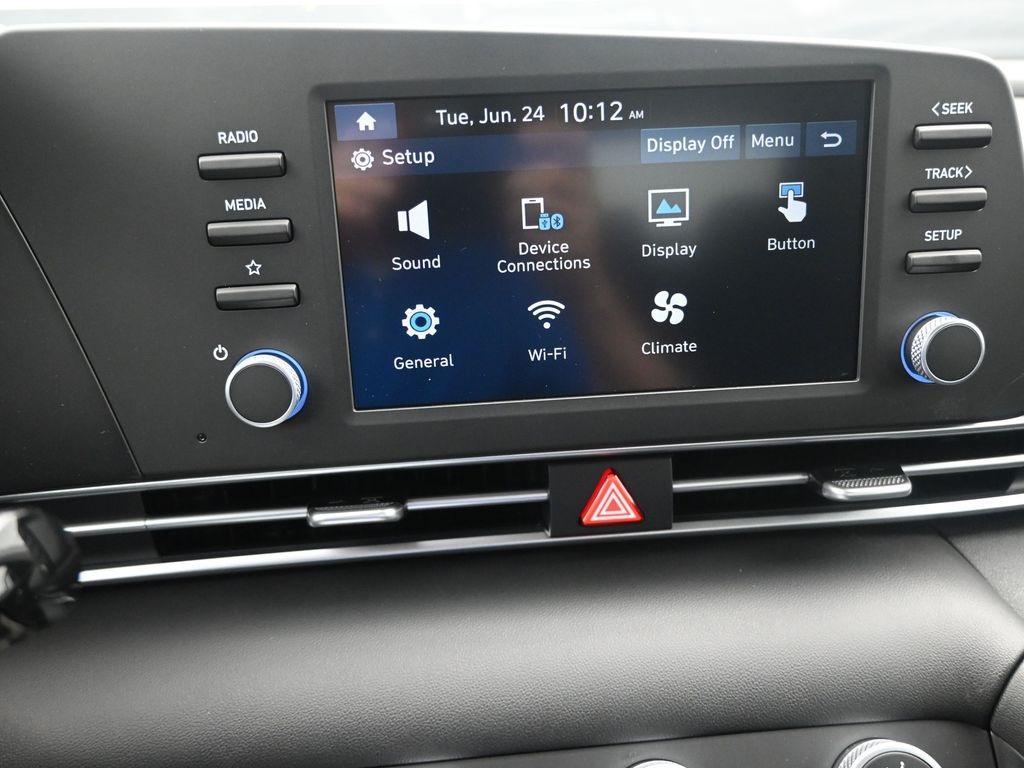 new 2025 Hyundai Elantra car, priced at $22,198