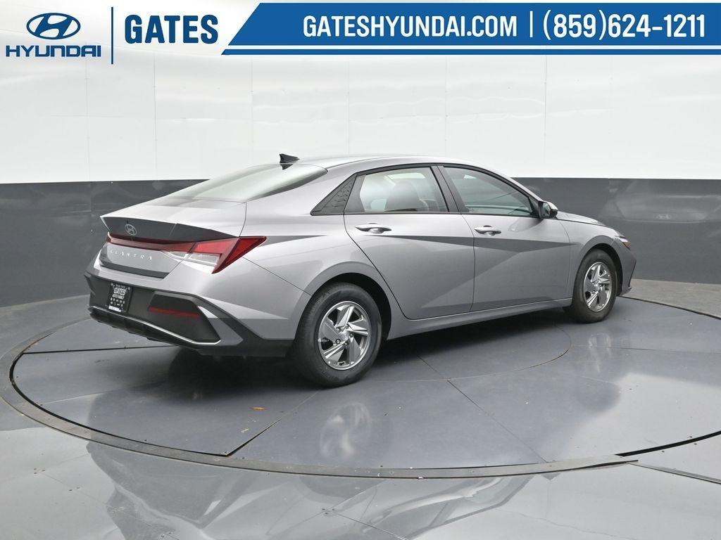 new 2025 Hyundai Elantra car, priced at $22,198