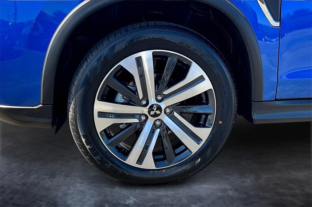 new 2025 Mitsubishi Outlander Sport car, priced at $29,475