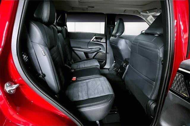 new 2025 Mitsubishi Outlander car, priced at $37,066