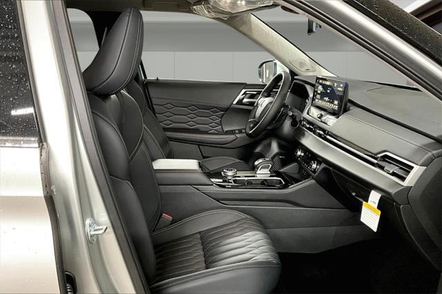 new 2025 Mitsubishi Outlander car, priced at $37,860