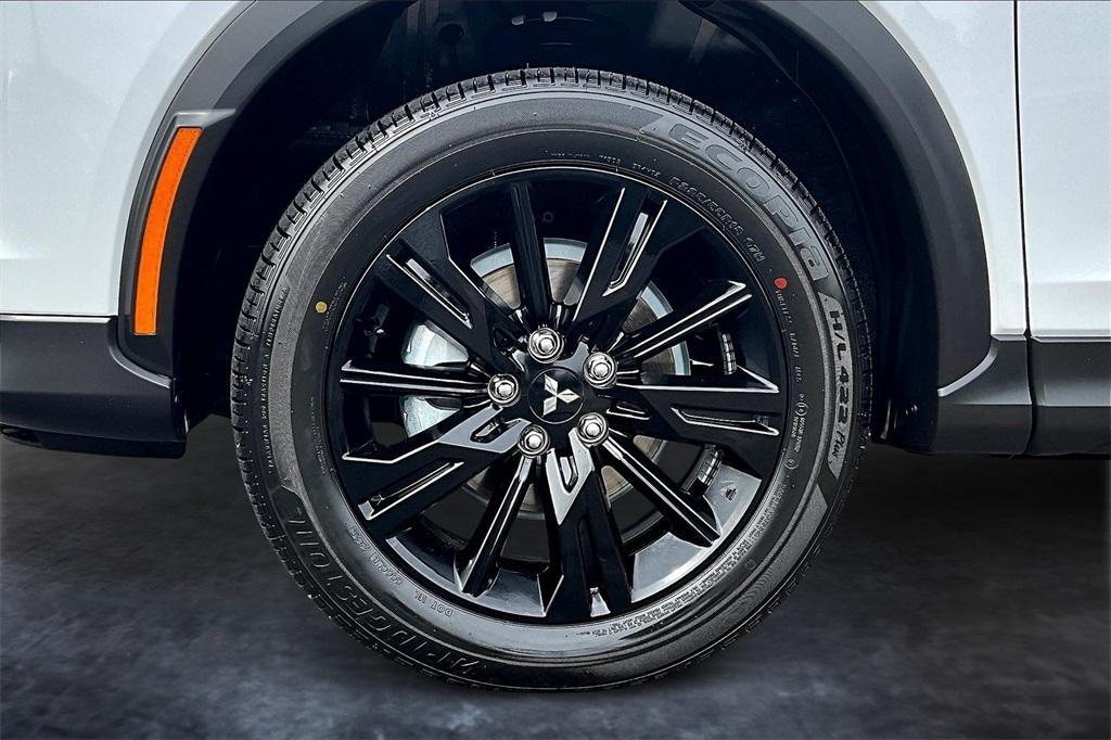 new 2025 Mitsubishi Eclipse Cross car