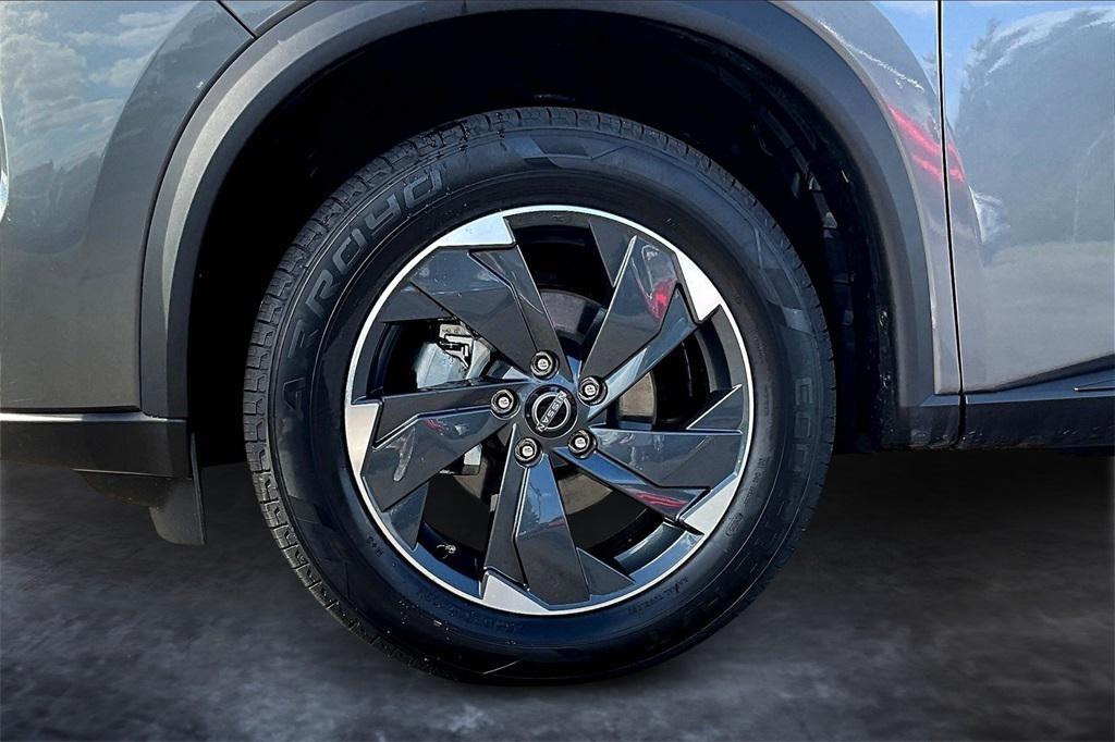 used 2024 Nissan Rogue car, priced at $20,602