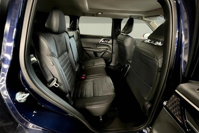 new 2025 Mitsubishi Outlander car, priced at $38,593