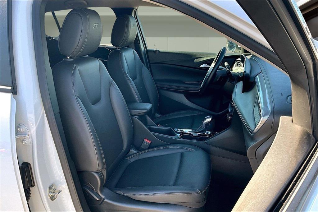 used 2024 Buick Encore GX car, priced at $20,192