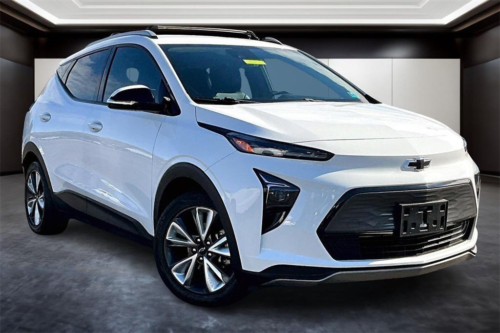 used 2022 Chevrolet Bolt EUV car, priced at $17,393