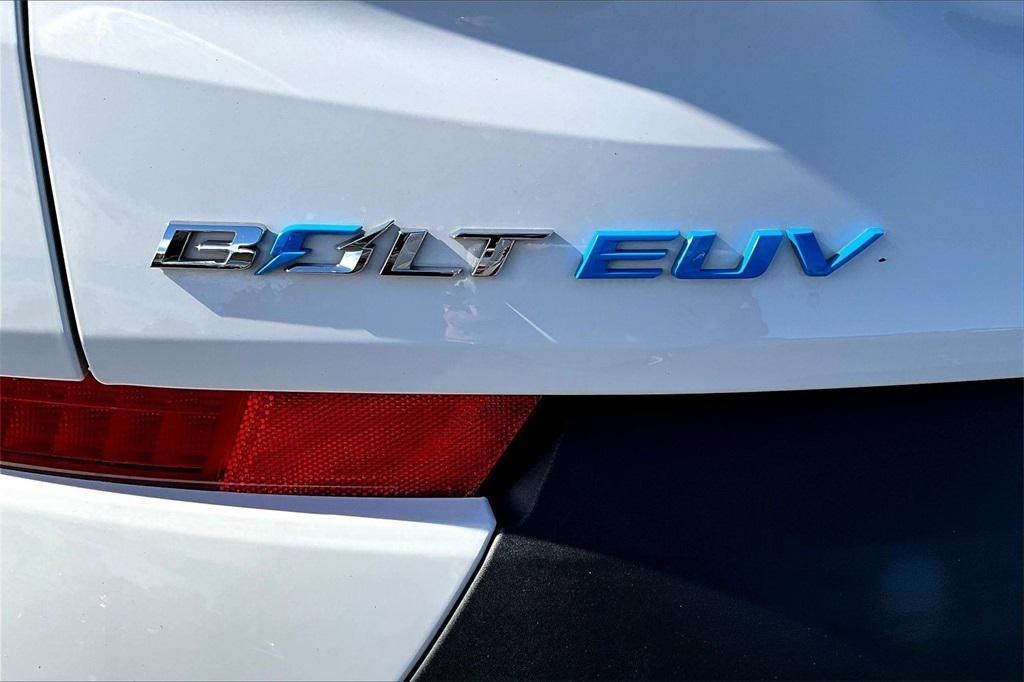 used 2022 Chevrolet Bolt EUV car, priced at $17,393