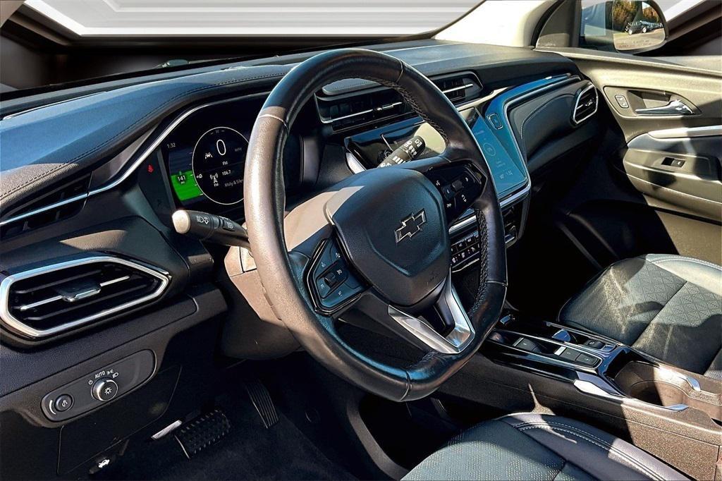 used 2022 Chevrolet Bolt EUV car, priced at $17,393