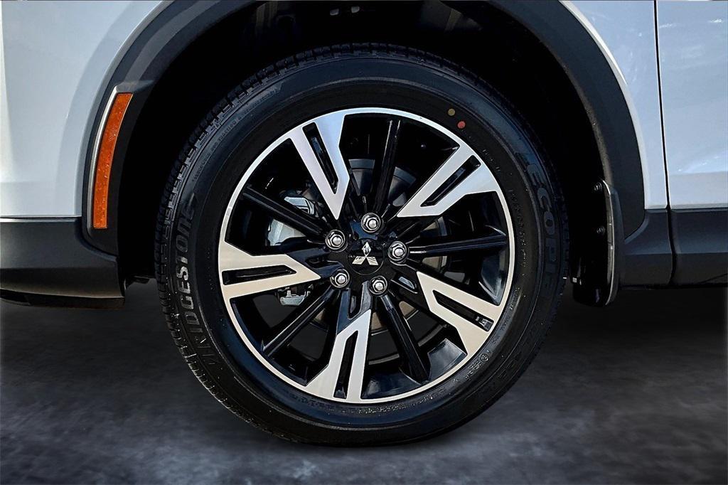 new 2025 Mitsubishi Eclipse Cross car