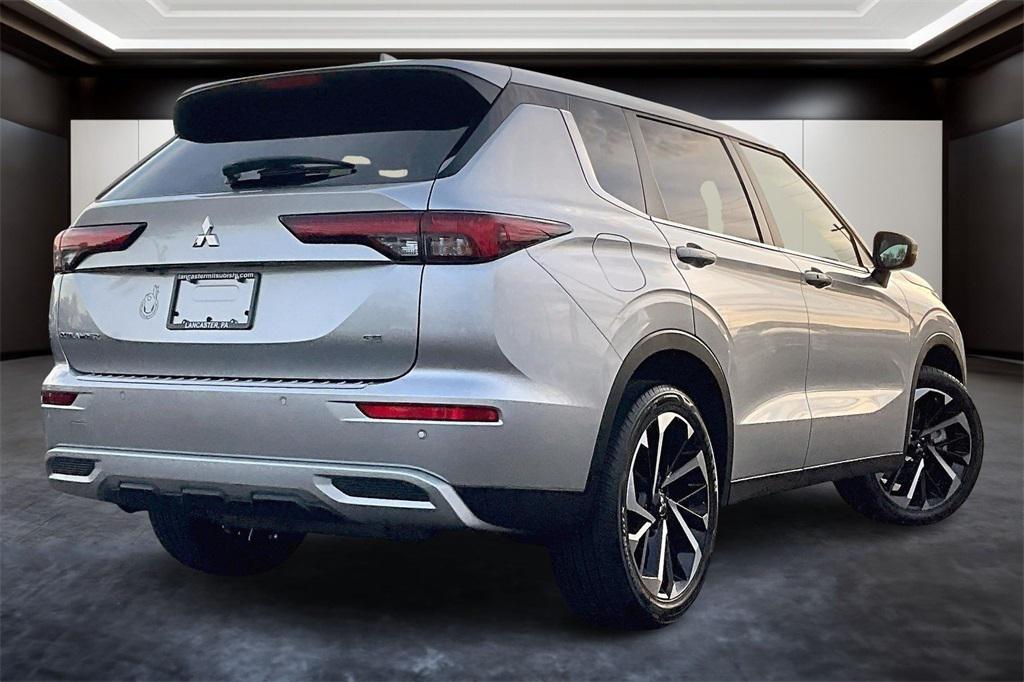 used 2024 Mitsubishi Outlander car, priced at $26,289