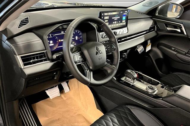 new 2025 Mitsubishi Outlander car, priced at $38,220