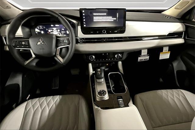new 2025 Mitsubishi Outlander car, priced at $38,750