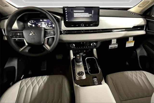 new 2025 Mitsubishi Outlander car, priced at $40,750