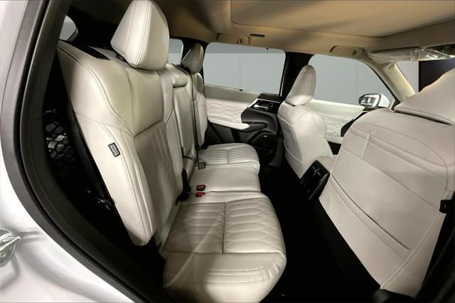 new 2025 Mitsubishi Outlander car, priced at $38,750