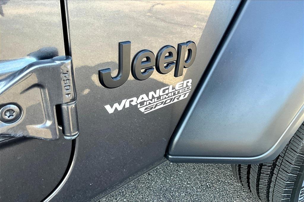 used 2021 Jeep Wrangler Unlimited car, priced at $25,986
