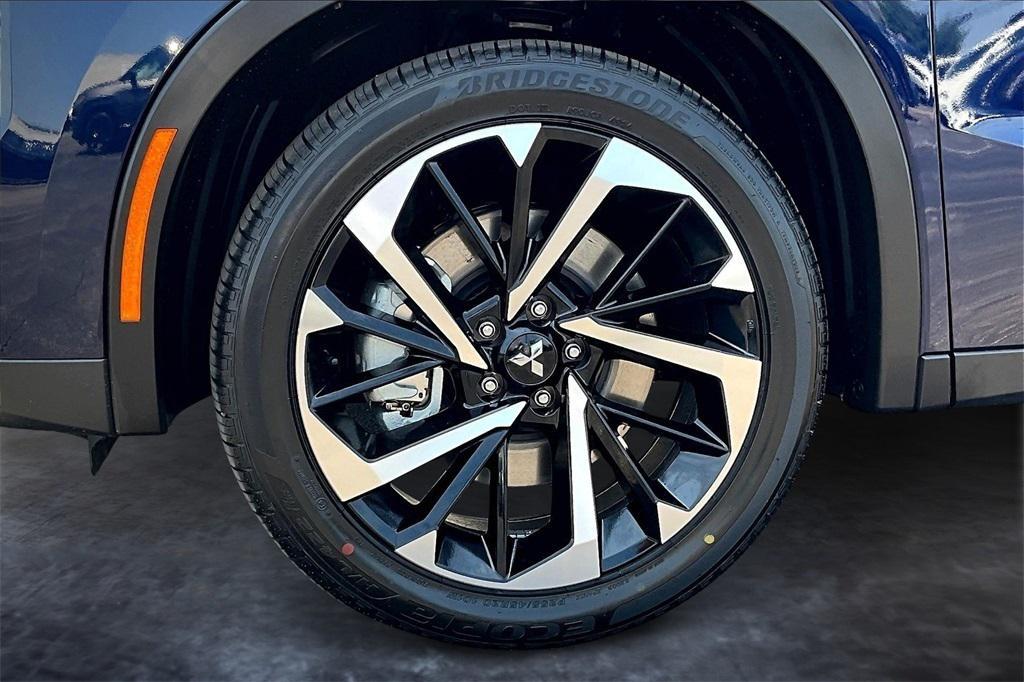 new 2025 Mitsubishi Outlander PHEV car, priced at $44,767