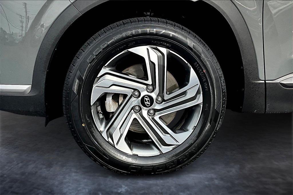 used 2023 Hyundai Santa Fe car, priced at $22,563