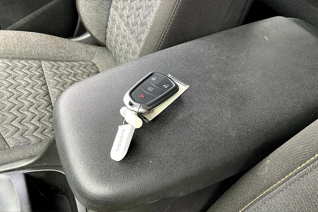 used 2022 Chevrolet Equinox car, priced at $18,705