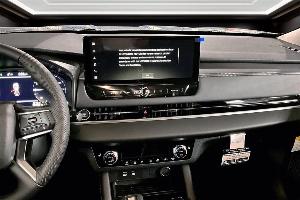 new 2025 Mitsubishi Outlander car, priced at $38,594