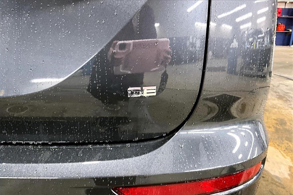 new 2025 Mitsubishi Outlander car, priced at $38,594