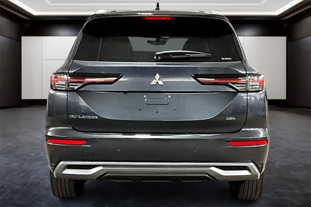 new 2025 Mitsubishi Outlander car, priced at $41,207