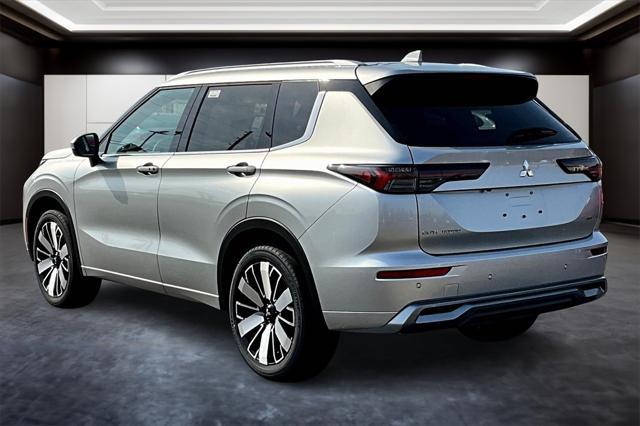 new 2025 Mitsubishi Outlander car, priced at $38,440