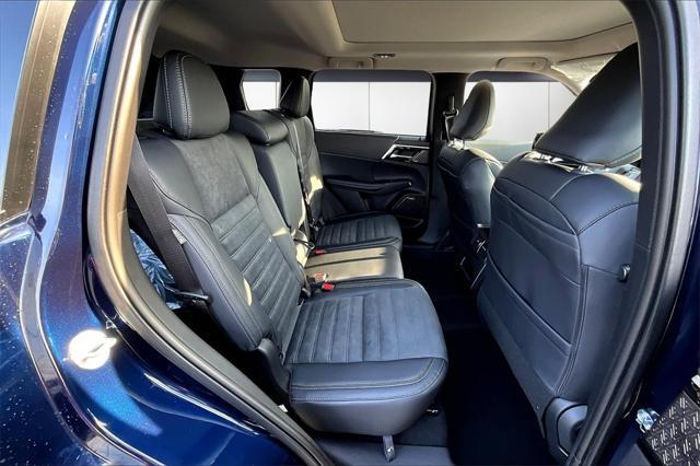 new 2025 Mitsubishi Outlander car, priced at $38,593