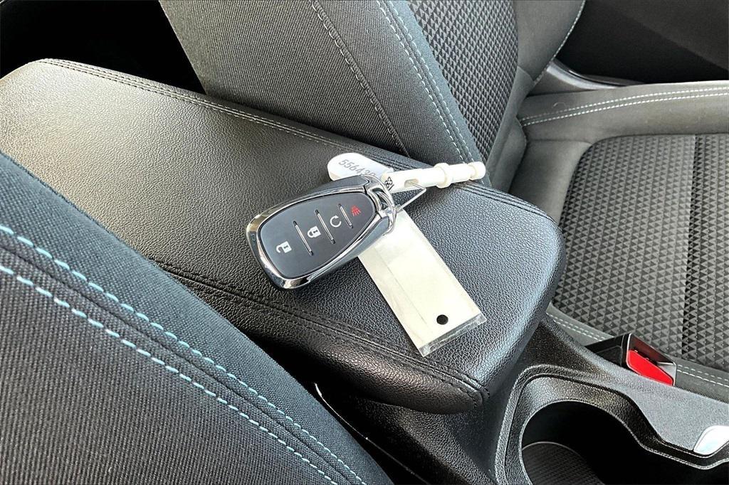 used 2022 Chevrolet Bolt EUV car, priced at $18,387