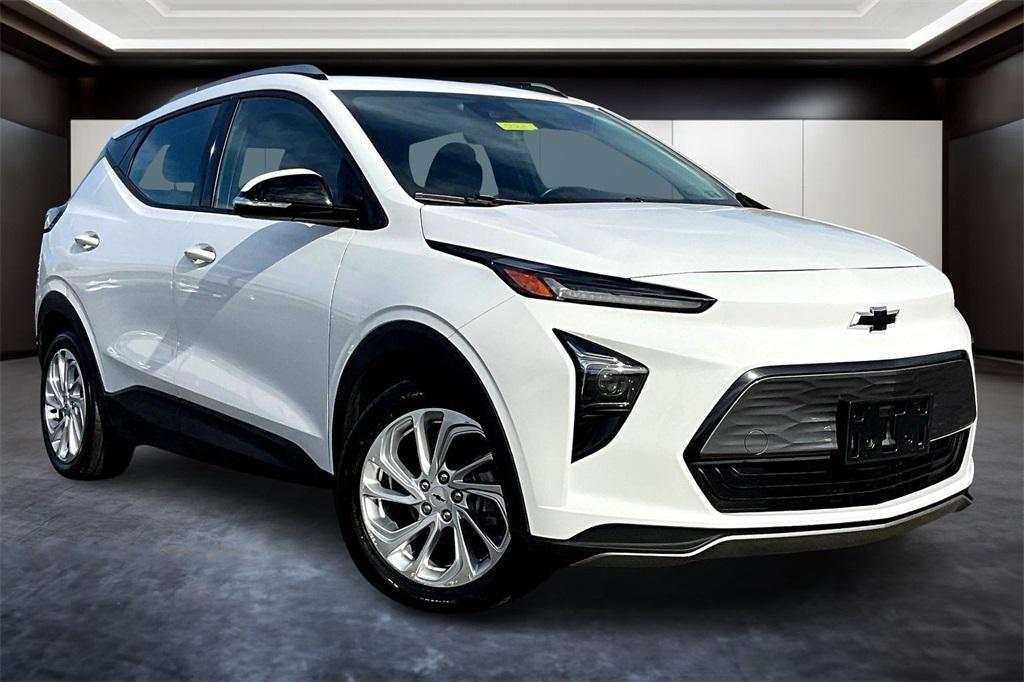 used 2022 Chevrolet Bolt EUV car, priced at $18,387