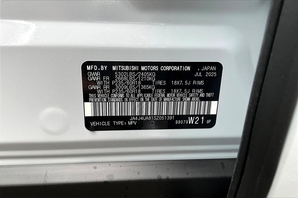 new 2025 Mitsubishi Outlander car