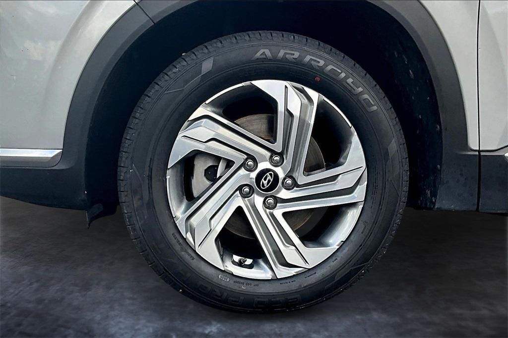used 2023 Hyundai Santa Fe car, priced at $20,908