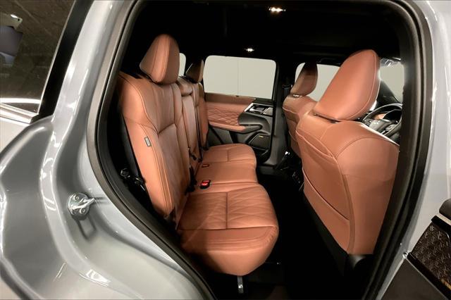 new 2025 Mitsubishi Outlander car, priced at $44,223