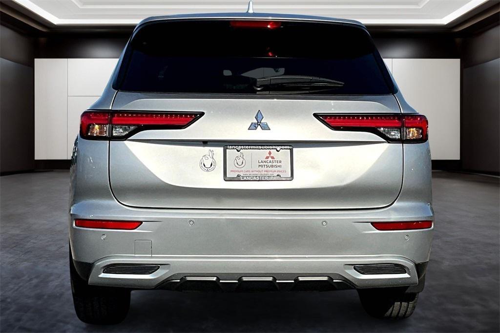 used 2023 Mitsubishi Outlander car, priced at $23,498