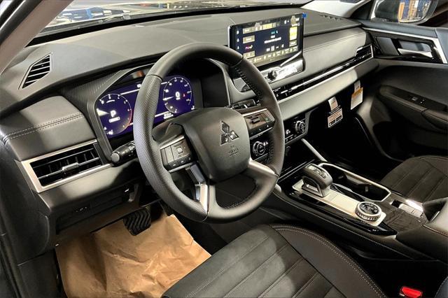 new 2025 Mitsubishi Outlander car