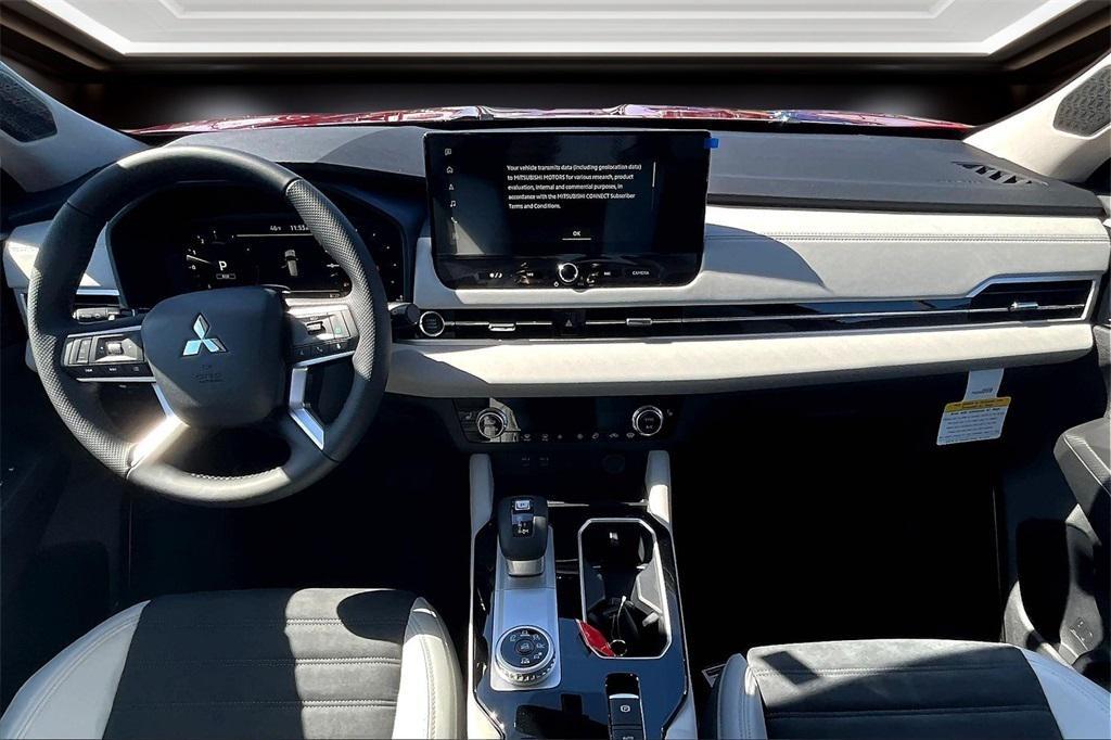new 2025 Mitsubishi Outlander car, priced at $36,960