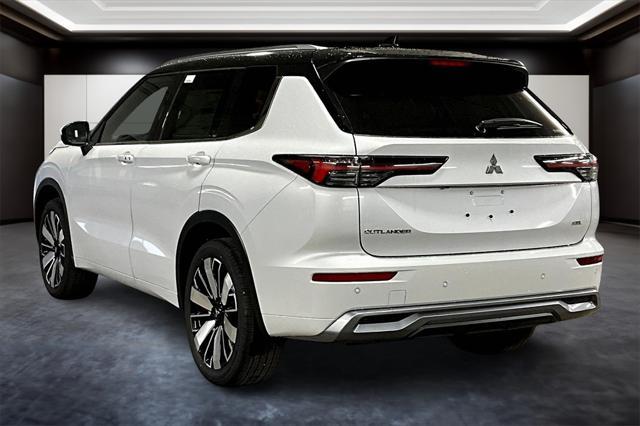 new 2025 Mitsubishi Outlander car, priced at $43,737