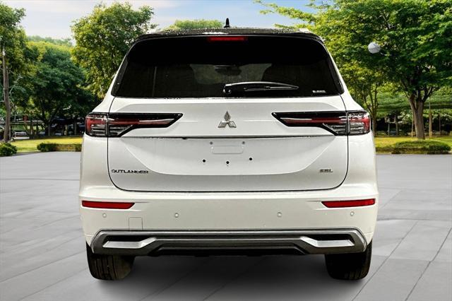 new 2025 Mitsubishi Outlander car, priced at $40,737