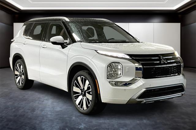 new 2025 Mitsubishi Outlander car, priced at $40,737