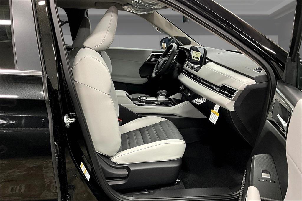 new 2025 Mitsubishi Outlander car, priced at $36,965